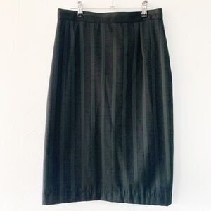 𝅺VINTAGE Black Pencil Skirt.